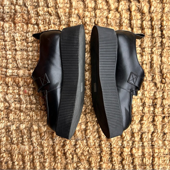 Platform Creepers - Charles & Keith - Size 6 - Black & Silver - Picture 6 of 7